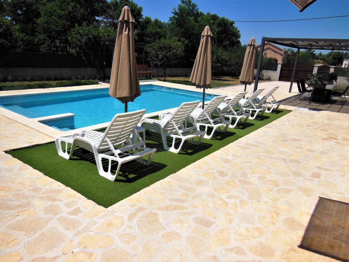 Holiday Home Tuta Polaca Ngoại thất bức ảnh