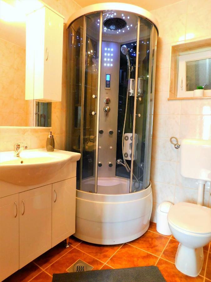 Holiday Home Tuta Polaca Ngoại thất bức ảnh